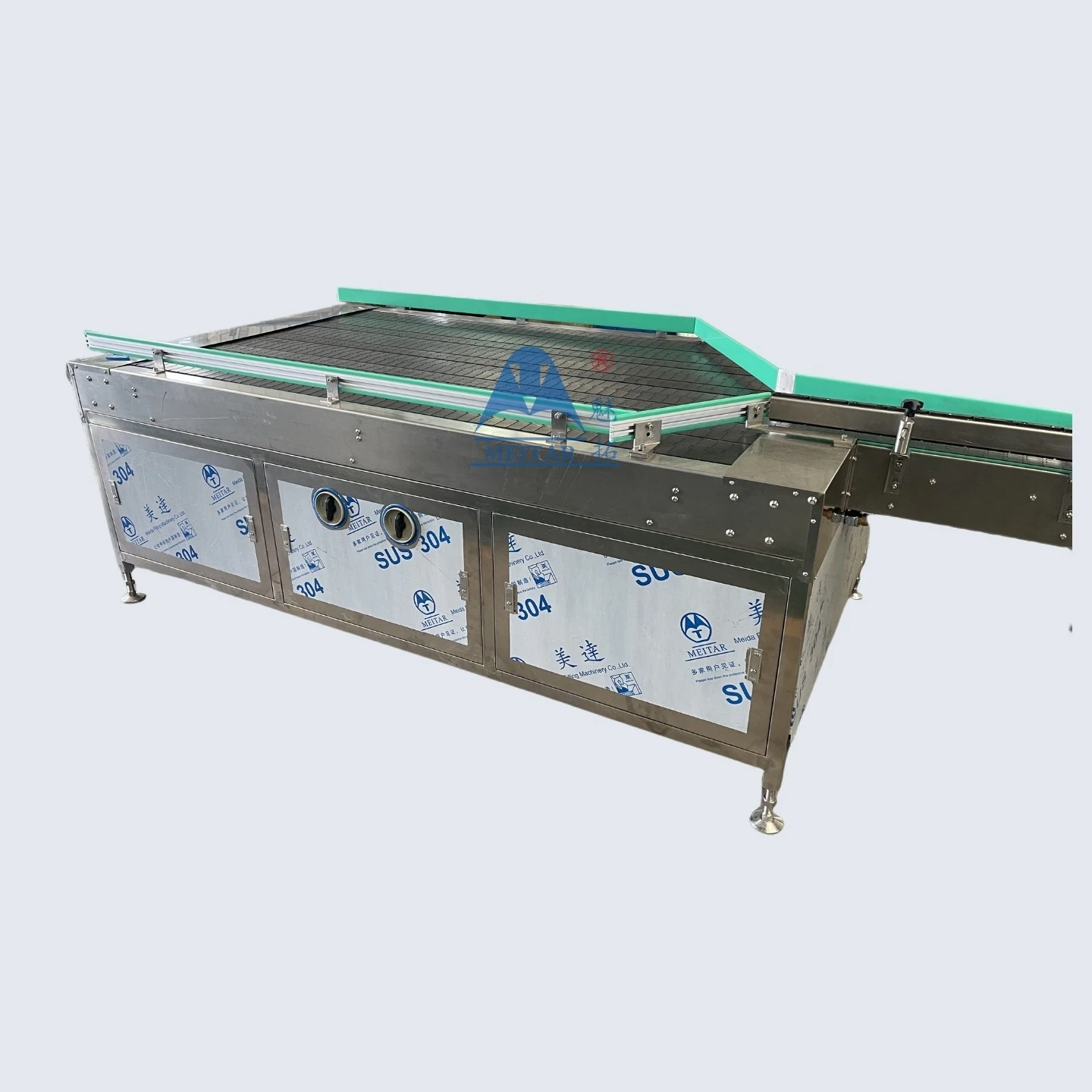 aerosol can feeder